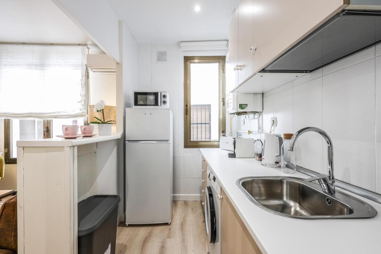 Tirso De Molina Apartment Мадрид Екстериор снимка